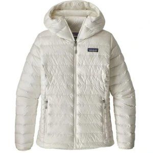 Women's Patagonia Down Sweater Hoody in White Size XS